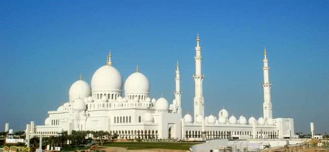 希腊水晶白 黄金、水晶、希腊汉白玉堆砌而成世界最贵清真寺原创