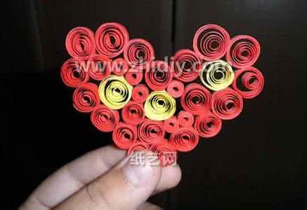 衍纸立体手工制作 情人节简单立体衍纸心礼物手工制作教程