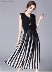 百褶裙款式图 今年流行什么款式的百褶裙