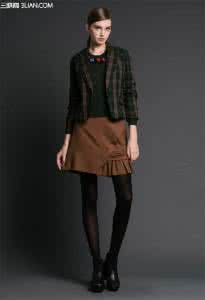 欧美 r级 身材 2014欧美冬季短外套 保暖还显身材！