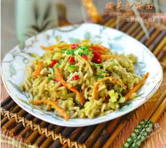酸菜炒莜面 西北特色主食酸菜炒莜面的做法