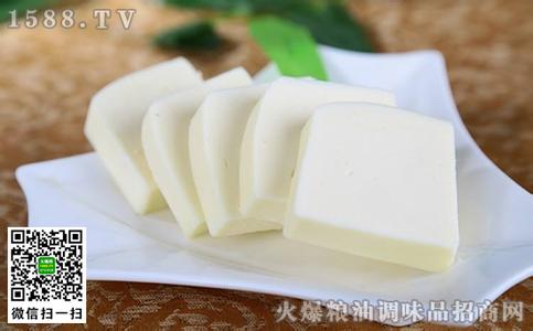 奶豆腐制作方法 奶豆腐的制作方法 乳香奶豆腐在家简单做