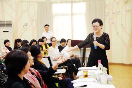 情感课堂 情感课堂:幸福的女人需要“四人”相助