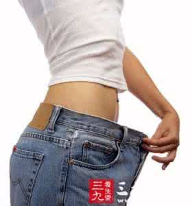 秦舒培晒照小腹平坦 平坦小腹修炼术 还你性感小蛮腰