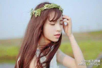 不是岁月败美人下句 不是岁月败美人