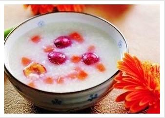 养出好容颜吃什么粥好 喝粥补血让容颜更出色