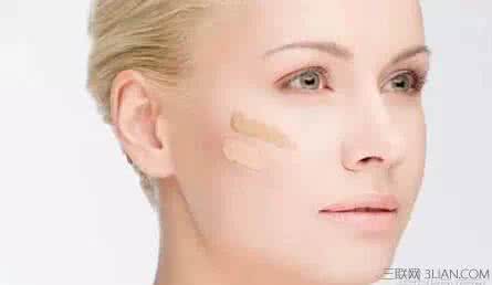 慵懒头发怎么打理 从化妆到头发，专为懒女孩准备的超实用技巧！