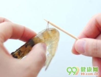 去虾线的小窍门 虾线快速去除的小窍门