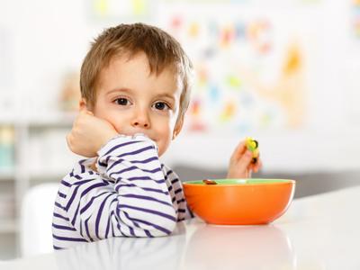 宝宝添加辅食注意事项 宝宝添加辅食注意事项 宝宝添加辅食4大注意事项