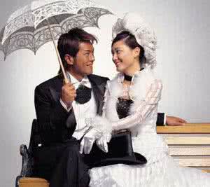 近亲可以领到结婚证吗 16个女人领到结婚证时说的第一句话!--你领证后第一句话说了什么??