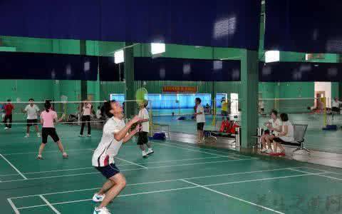 打完羽毛球手抖 打完羽毛球手抖是怎么回事?