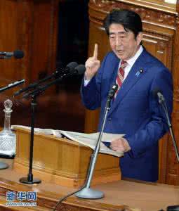 拉选票的手 安倍2016施政演说大谈经济拉选票对外彰显日领导力