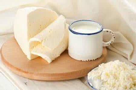 过期牛奶的11个妙用 过期牛奶的11种妙用