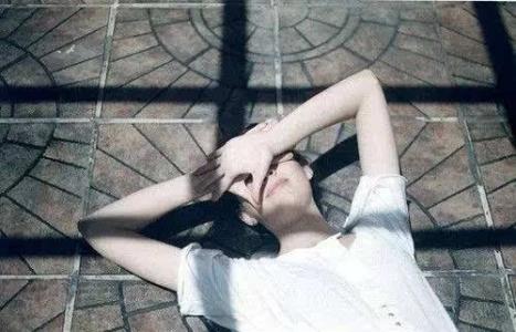 女人打败男人 把女人逼成这样,男人就败了