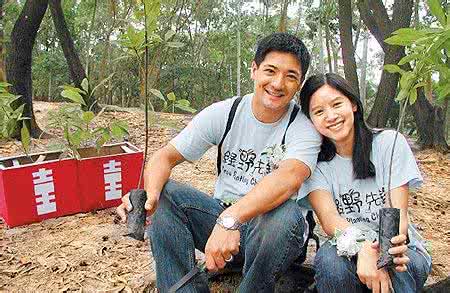 蒋家第四代蒋友青大婚 蒋家四代在台湾:经国纬国路不同 孝文孝武是非多