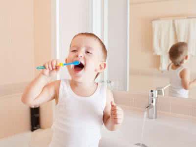 牙周病 牙周病对宝宝影响 宝宝牙病要引起孕期父母注意