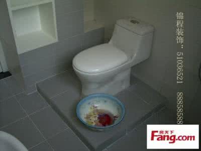 马桶不靠墙补救图片 马桶不靠墙 马桶不靠墙行吗