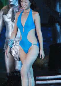 川藏线衣着暴露搭车女 夏天来了,如何面对衣着暴露的美色?
