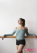 排出毒素一身轻松 秋季“便”身计 排出毒素轻松瘦小腹