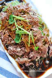 金针菇炒羊肉卷 不用油炒的羊肉新吃法——金针菇羊肉