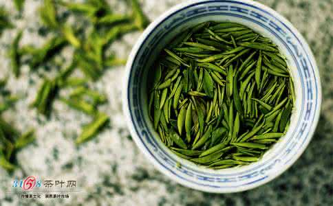 名茶君山银针产于 君山银针茶 君山银针的功效
