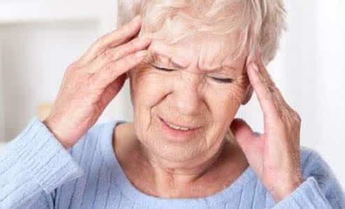 老年人头晕是怎么回事 老年人头晕是怎么回事 老年人头晕是如何引起的