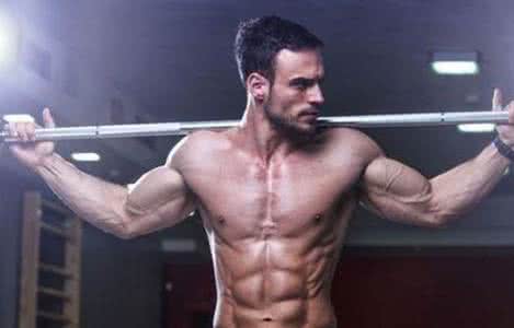 爱健身的男人特点 爱健身的男人特点 男人如何根据身材特点选择健身方案