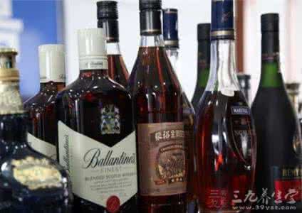 武进区档案局 武进破特大假洋酒案 查获2651瓶名牌假酒