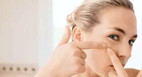 额头上长痘痘怎么调理 额头长痘痘怎么调理 内调外养很重要