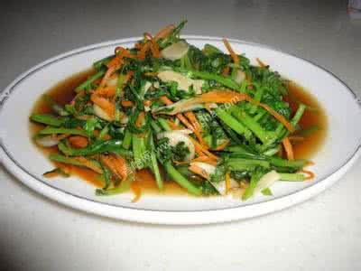 炒茼蒿的家常做法 炒茼蒿的家常做法 炒茼蒿的做法