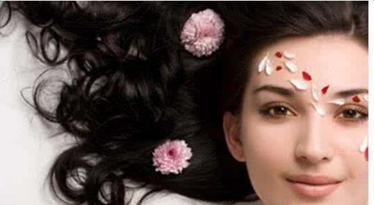 眉心长痘痘是什么原因 眉心长痘怎么办？眉心长痘的原因