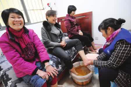 老年人居家养老 让500位老人体验居家养老模式