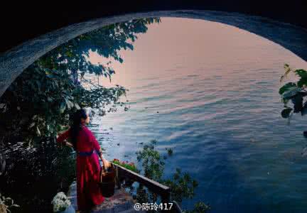 杨丽萍月亮宫曝光 杨丽萍的月亮宫首曝光,变身家庭主妇还是那么美