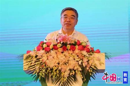 父母是孩子最好的老师 孙云晓：父母是孩子最好的老师