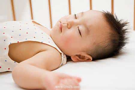 婴儿推车选购攻略 宝宝推车选购 宝宝乳液应该如何选购