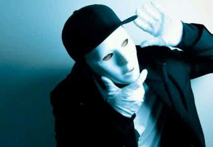 女性隐私整形被曝光 荐  隐私被曝光，人们争相窥探！