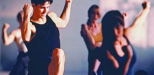 hiit高强度间歇训练 什么是高强度间歇训练（科普）