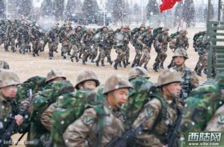 华为5g全面落后 1979年解放军是否真的全面落后?看完这个对比你就明白了