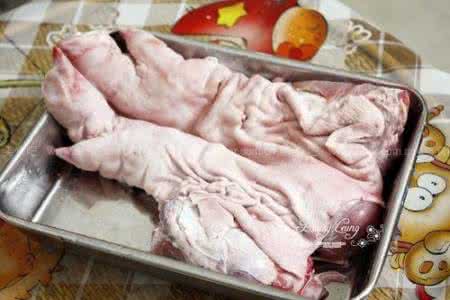 肉皮冻的做法 春节冻皮肉的做法