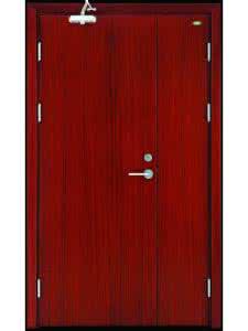 逃生门 前人留下的逃生门