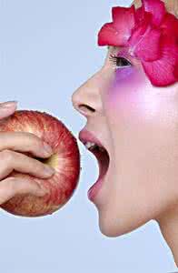 排除体内毒素的食物 八大食物扫光女人体内的毒素