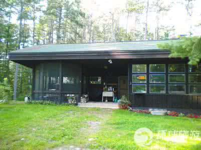 群狼嚎声在线试听 在美国小镇听狼嚎入眠