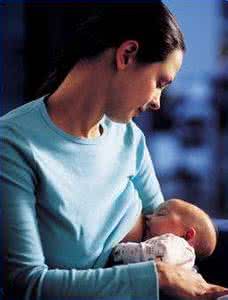 乳房与月亮电影中喂奶 喂奶期间乳房异常怎么处理