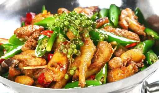青椒烧鸡 干烧青椒鸡