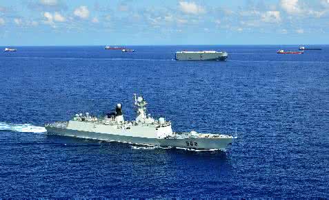 中国驱逐舰型号 171号驱逐舰 在亚丁湾为我国商船护航的我国169武汉号驱逐舰和171海口号驱逐舰分别在海面上A，B两点处正常巡航，