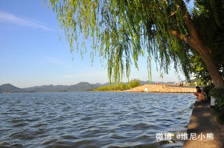 杭州西湖 〖杭州〗邂逅西湖荷塘月夜的绝美风景