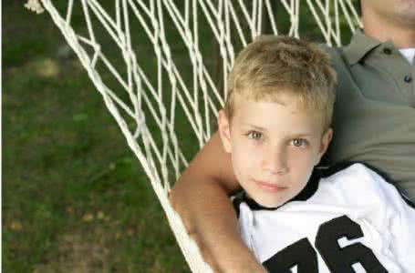 父亲写给孩子的一封信 一位父亲写给孩子的一封信,让我读懂了人生