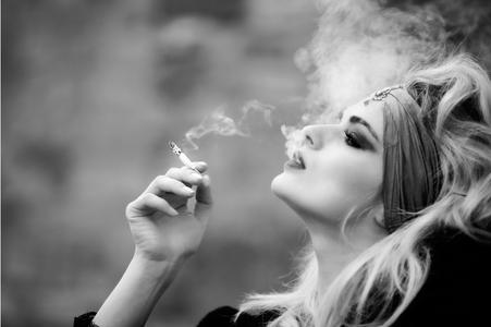 抽烟的人如何清肺 抽烟的人吃什么清肺 爱抽烟的人多吃点它有效清肺防癌