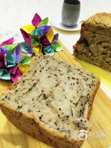 红枣黑芝麻核桃养生糕 秋冬重养生——黑芝麻核桃面包