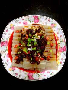 凉拌肉皮冻 拌肉皮冻的做法